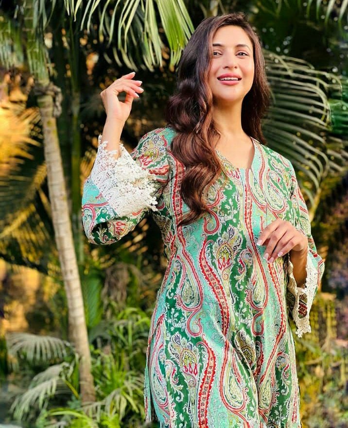 Divz_Paradise's tweet photo. 🥰

@Divyanka_T https://t.co/nlaCBQQgCI