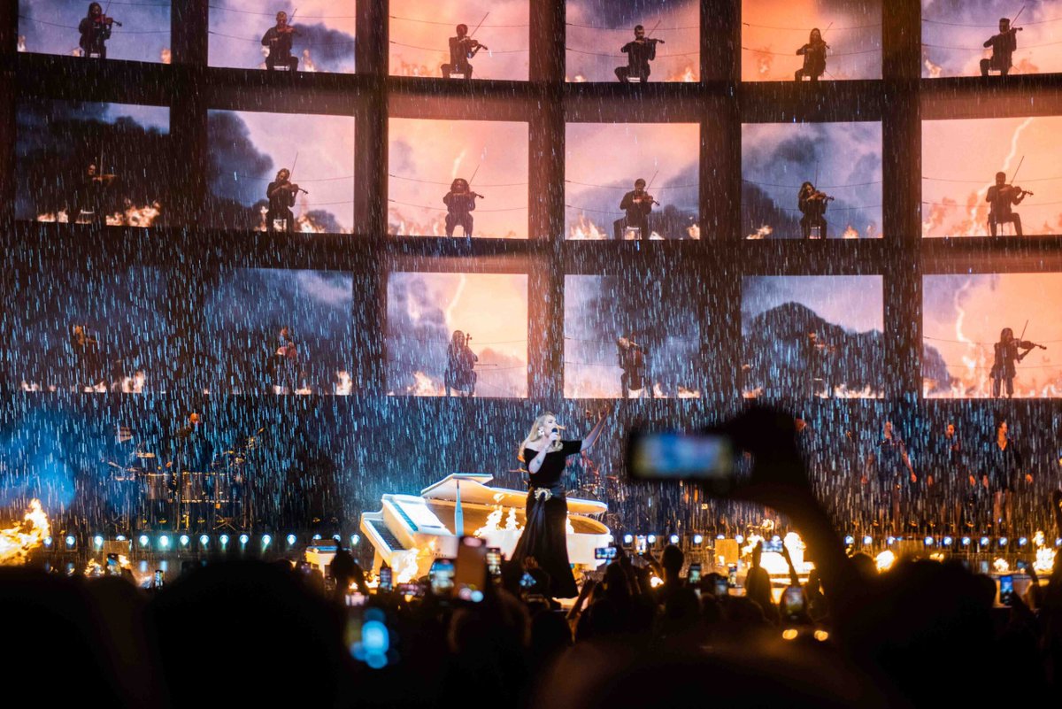 AdeleVoteStats's tweet photo. It’s a new day of voting so make sure to use your 50 daily votes! 🗳️

Can I get 250 replies and 25 retweets?

I vote for #Adele for #FaveResidency at the #iHeartAwards https://t.co/Yx6buADKDy