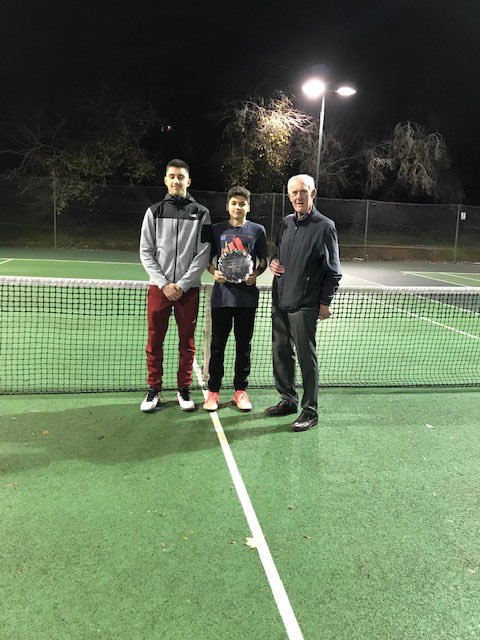 rushmeretennis's tweet photo. Playing in the Northamptonshire Tennis League in the winter of 2021/2, Angel (17) and Ian (14) Angelov from Rushmere Tennis Club were the highest winning pair and won the Haskins Silver Plate.
They are being presented with their trophy by Bob Griffith the Chairman @NorthantsLTA https://t.co/QusxEq8yiW