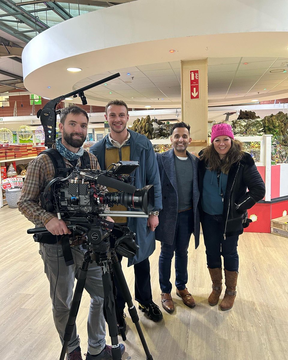 Over the past few months I’ve been making a film about the national NHS/GP crisis with Bradford’s very own <a href="/DrAmirKhanGP/">Dr Amir Khan GP</a> Special thanks to the AMAZING team <a href="/ITVTonight/">Tonight</a>  <a href="/MollyJBeresford/">Molly Beresford</a> @alicetaylortv <a href="/LauraCaveney/">Laura Caveney-Morgan</a> <a href="/alexhorsfall74/">Alex Horsfall</a> TONIGHT 8.30pm on ITV 1:When Can I See my GP?