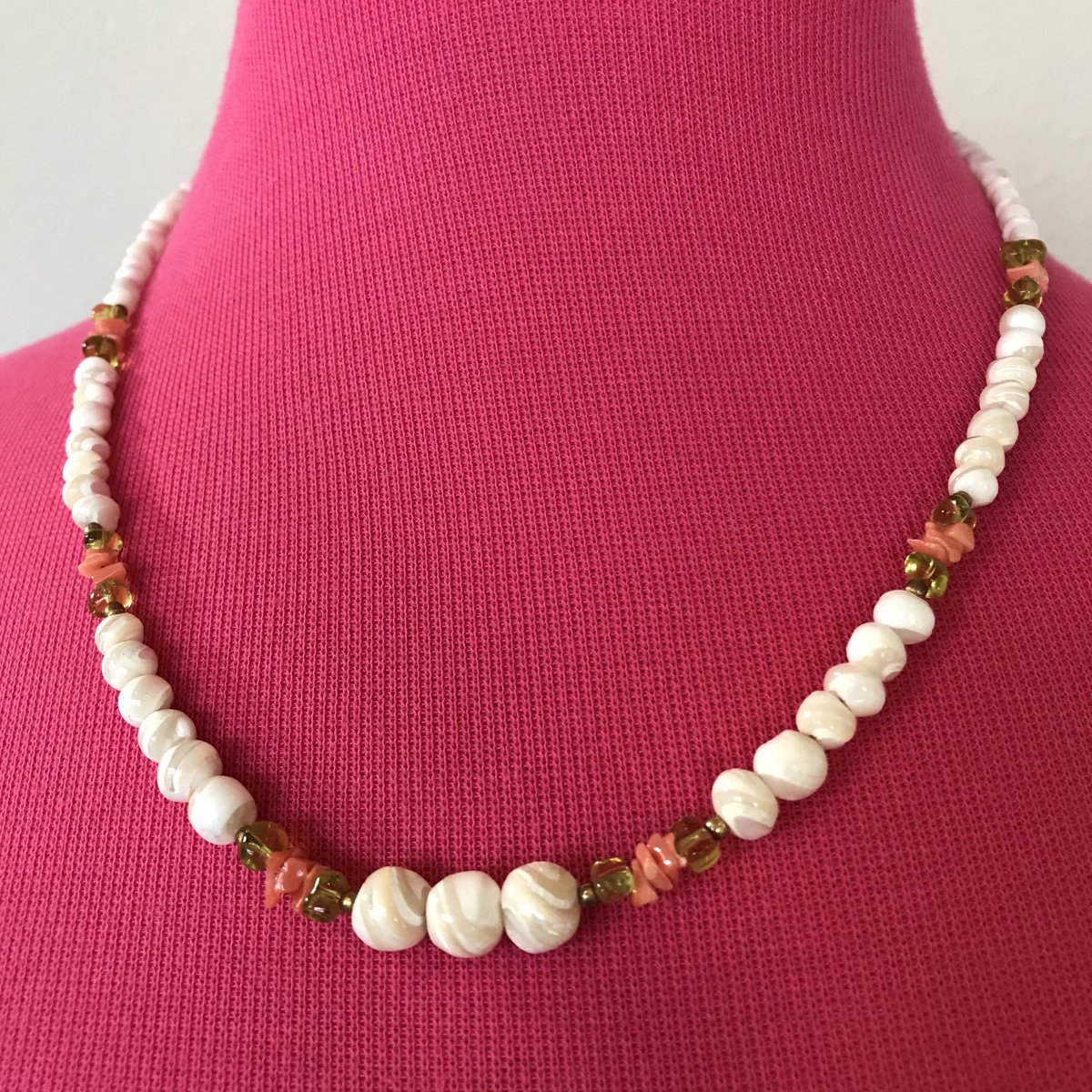 GlowingEmpires's tweet photo. Thanks for the kind words! ★★★★★ "Thank you for the quick shipping and the unexpected pretty packaging. A really nice etsy experience." Grace P. #etsy #coral #pearlshell #giftsforladies #vintagejewelry #antiquejewelry #giftshop  https://t.co/utGlk0Hezj https://t.co/fCNwffKq1M