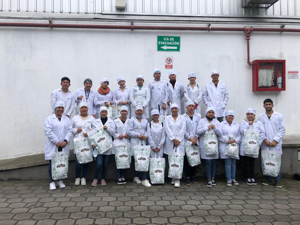 FciiUte's tweet photo. #FCIIUTE| ¡El día de ayer nuestros alumnos de la carrera de Ingeniería en Alimentos visitaron las instalaciones de la empresa Sucesores de Jacobo Paredes M. S.A. (Toscana) en donde pudieron ver diferentes procesos de fabricación de pastas alimenticias.🧪
#AlimentosUTE https://t.co/ZUr6Ywam47