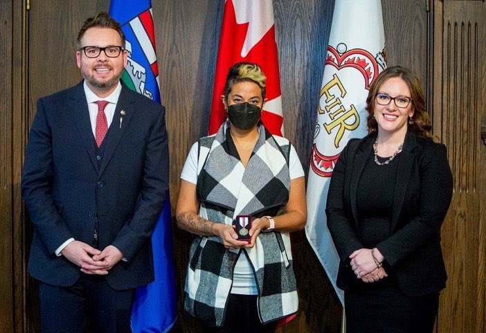 Aditi Loveridge (she/her/hers)🏳️🌈 tweet media