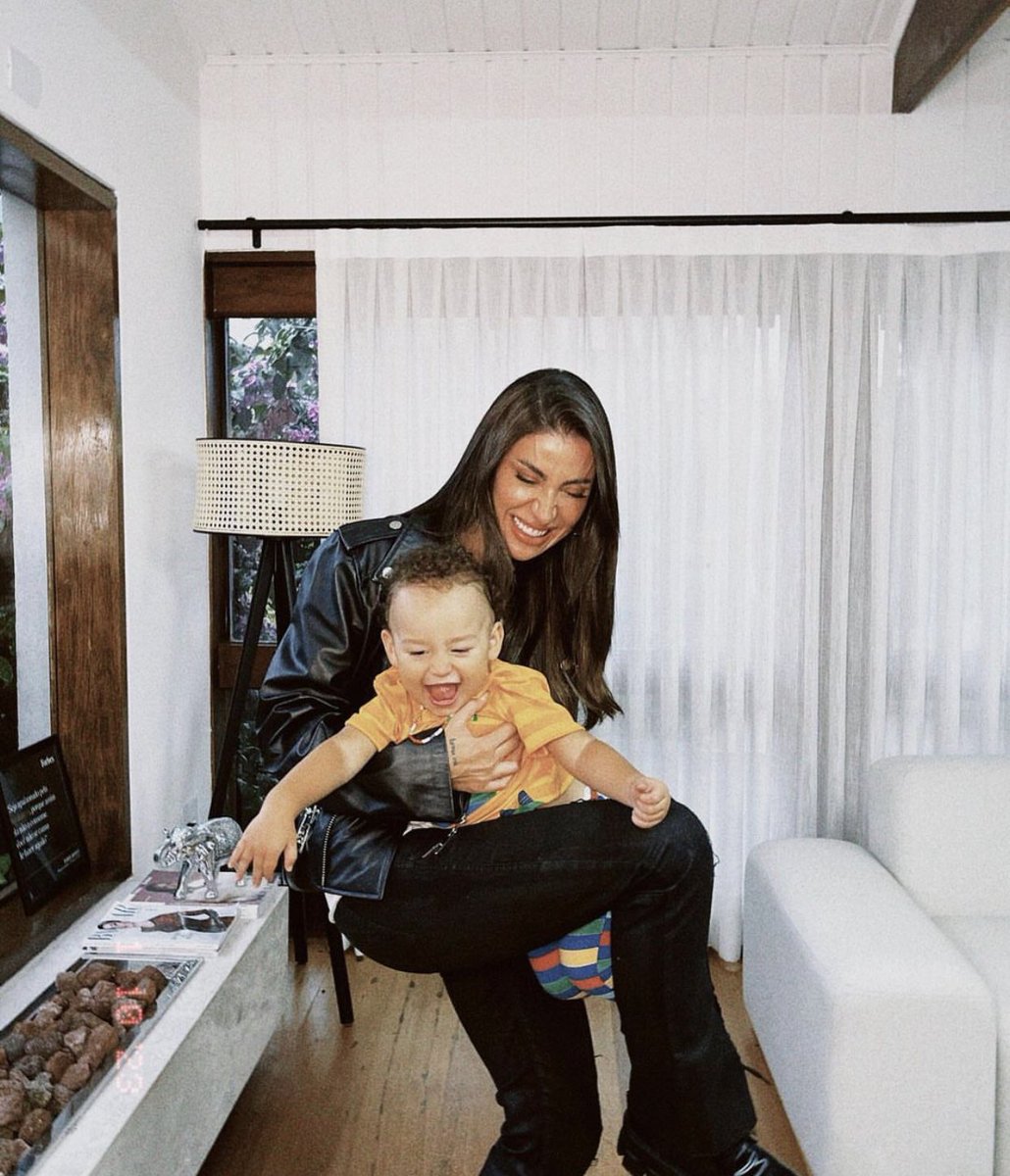 centralreality's tweet photo. Bianca deixou o recado em forma de post para as pessoas pararem de julgá-la por viajar sem o filho. https://t.co/q0vBcy2dxe