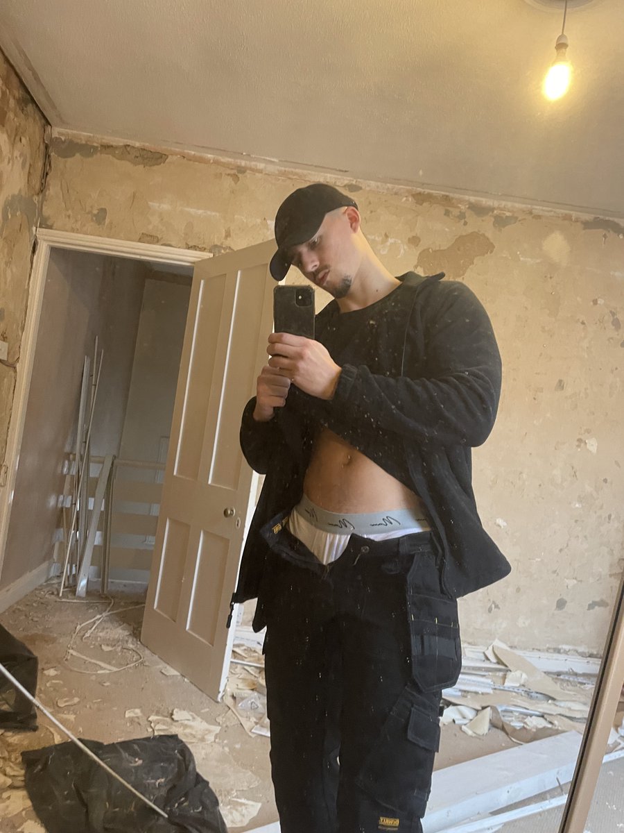 Chris OnlyFans 🍆 Top 0.08 on Twitter "Need some work done?"