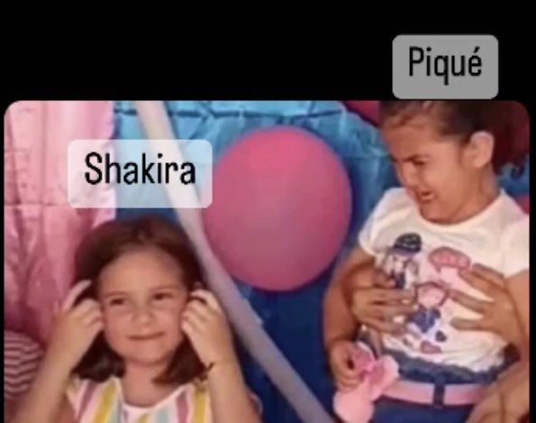 lalizziegp's tweet photo. #Shakira y #Piqué https://t.co/dmcsR2ZZZc