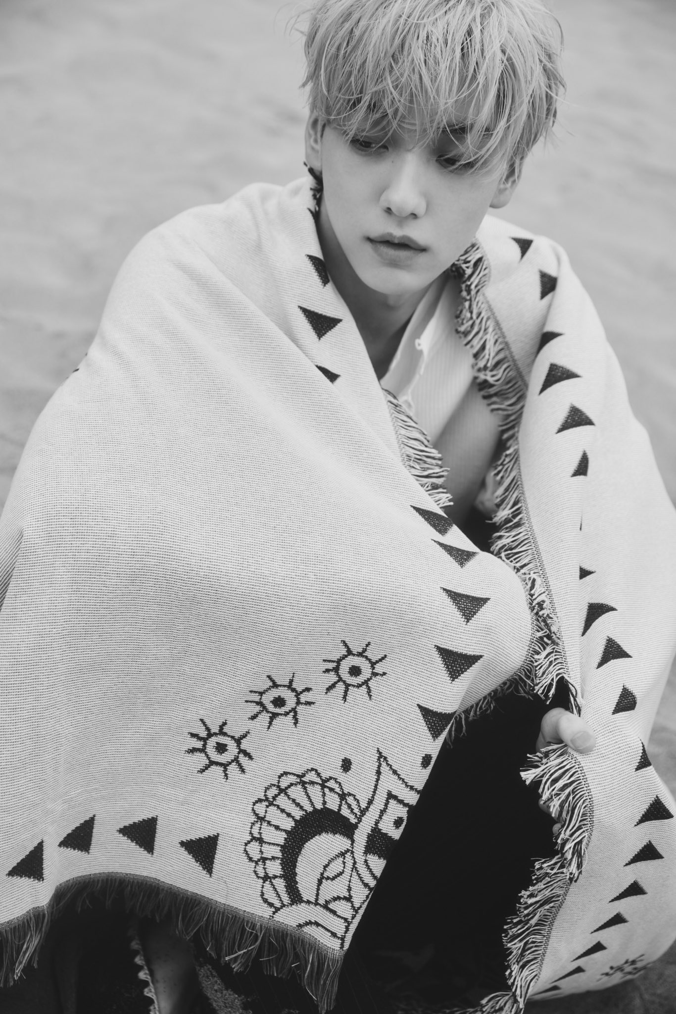 FmR8yHSagAE6CsM?format=jpg&name=large