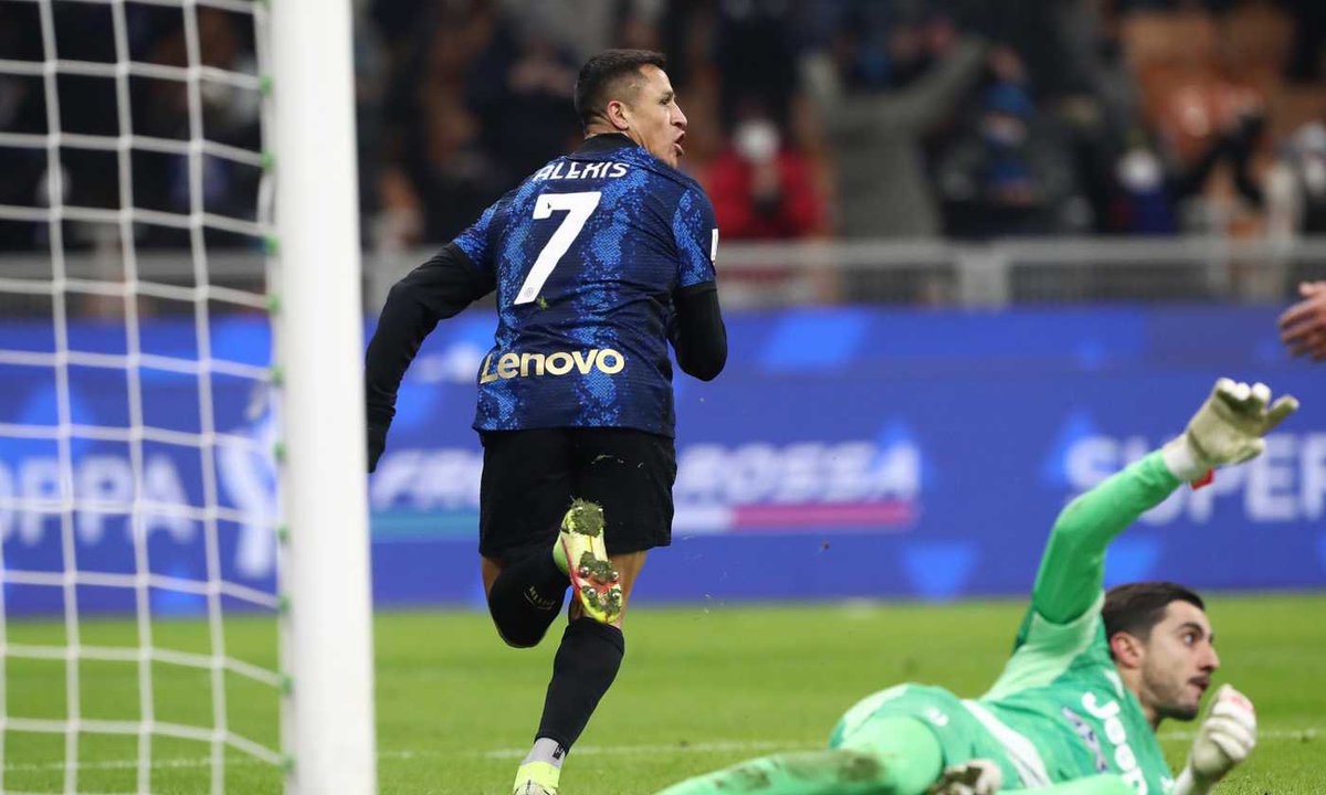 Un anno fa <a href="/MarcoBarzaghi/">Marco Barzaghi</a> diventava “el amigo” più famoso d’Italia ⭐️🏆
#Supercoppa #inter #sanchez