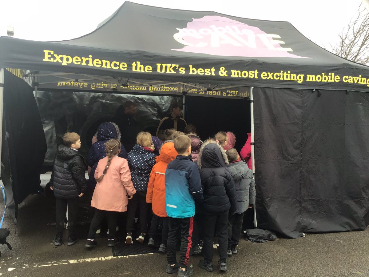 CharterYr3's tweet photo. We had a great time caving in the carpark this afternoon! #charterpe https://t.co/cbXwUOFpVO