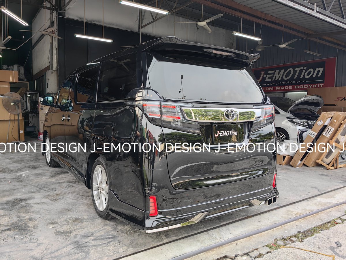 SimonChen9738's tweet photo. TOYOTA VELLFIRE AND ALPHARD 2008-14 ANH20 CONVERT TO AGH30 FACELIFT BODY PARTS AND BODY KIT 🇲🇾🇲🇾🇲🇾 #simonchen #jemotiondesign #vellfire #vellfire20 #vellfire30 #alphard #alphard20 #alphard30 #alphard10 #jebodykit #modelista #jedesign #jemotionbodykit #lexus #lexuslm #estima https://t.co/GFzKHageAz