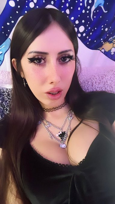 going to therapy lookin yassified https://t.co/PJcVDiaMxJ