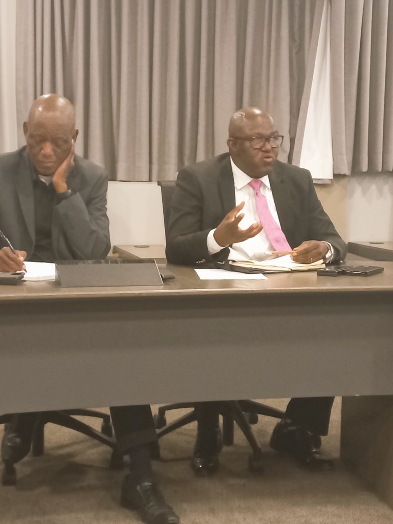 GreatNorthTran's tweet photo. 'We continue to have strategic conversations with all LEDA Group companies,  is to provide support to ensure accountability across all aspects of service delivery' MEC Rodgers Monama @golimpopo, @RoadsAgency, @LimpopoGambling, @Limpopoecon https://t.co/y7DPTlPNgW