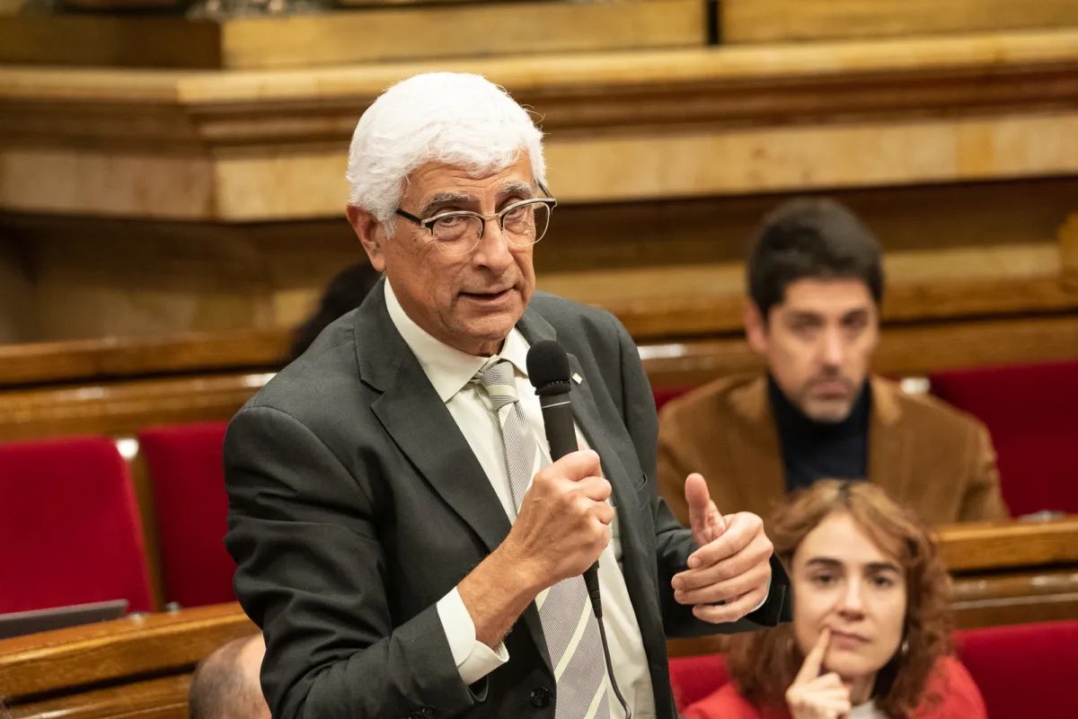 .<a href="/EnComu_Podem/">Comuns__Cat</a> reclama que el Conseller de Salut expliqui el tancament del centre de parts naturals de l’Hospital de Martorel

elbaix.cat/2023/01/12/el-…