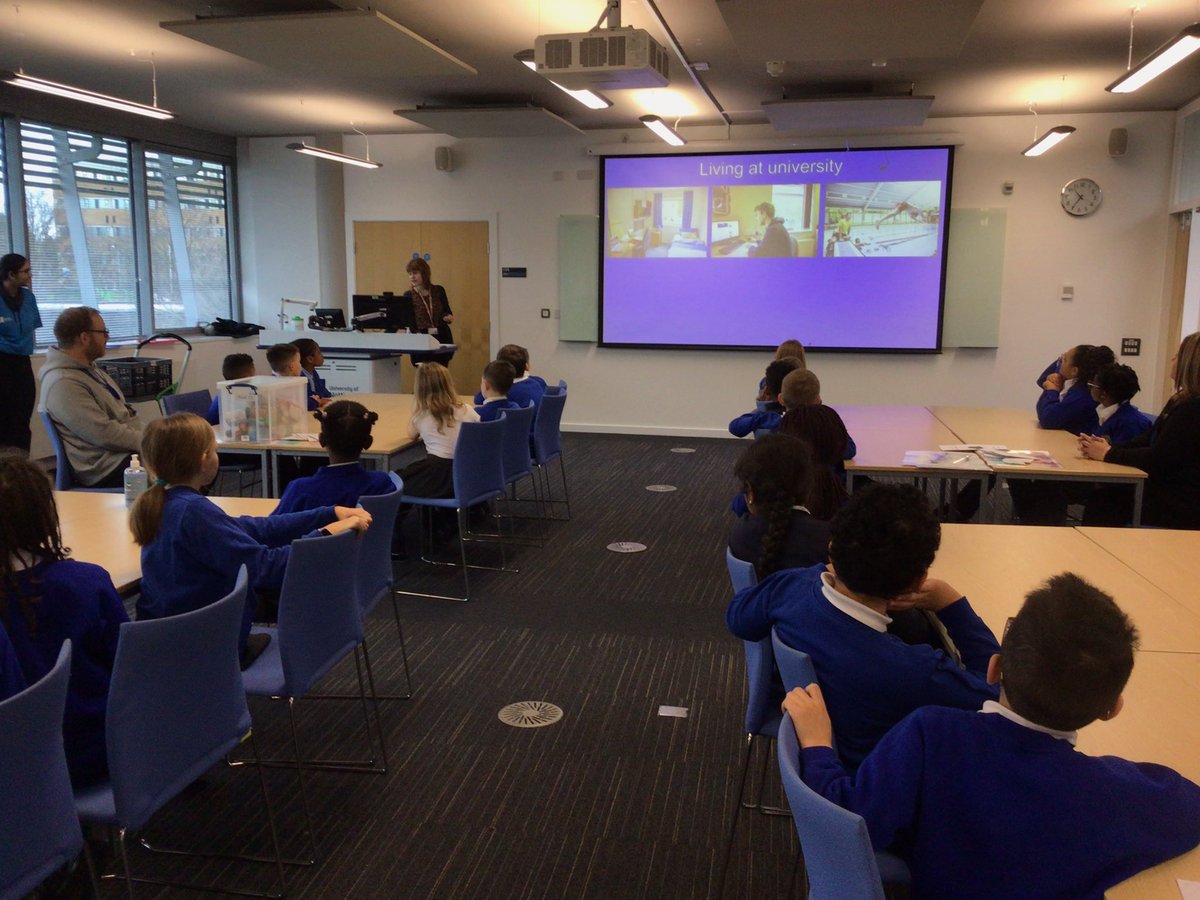Rosslyn_Park's tweet photo. Today year 4 are visiting @UniofNottingham for our aspiration day. We’re learning about budgeting! @TransformCEO #weareaspirational https://t.co/2HB9fj9987