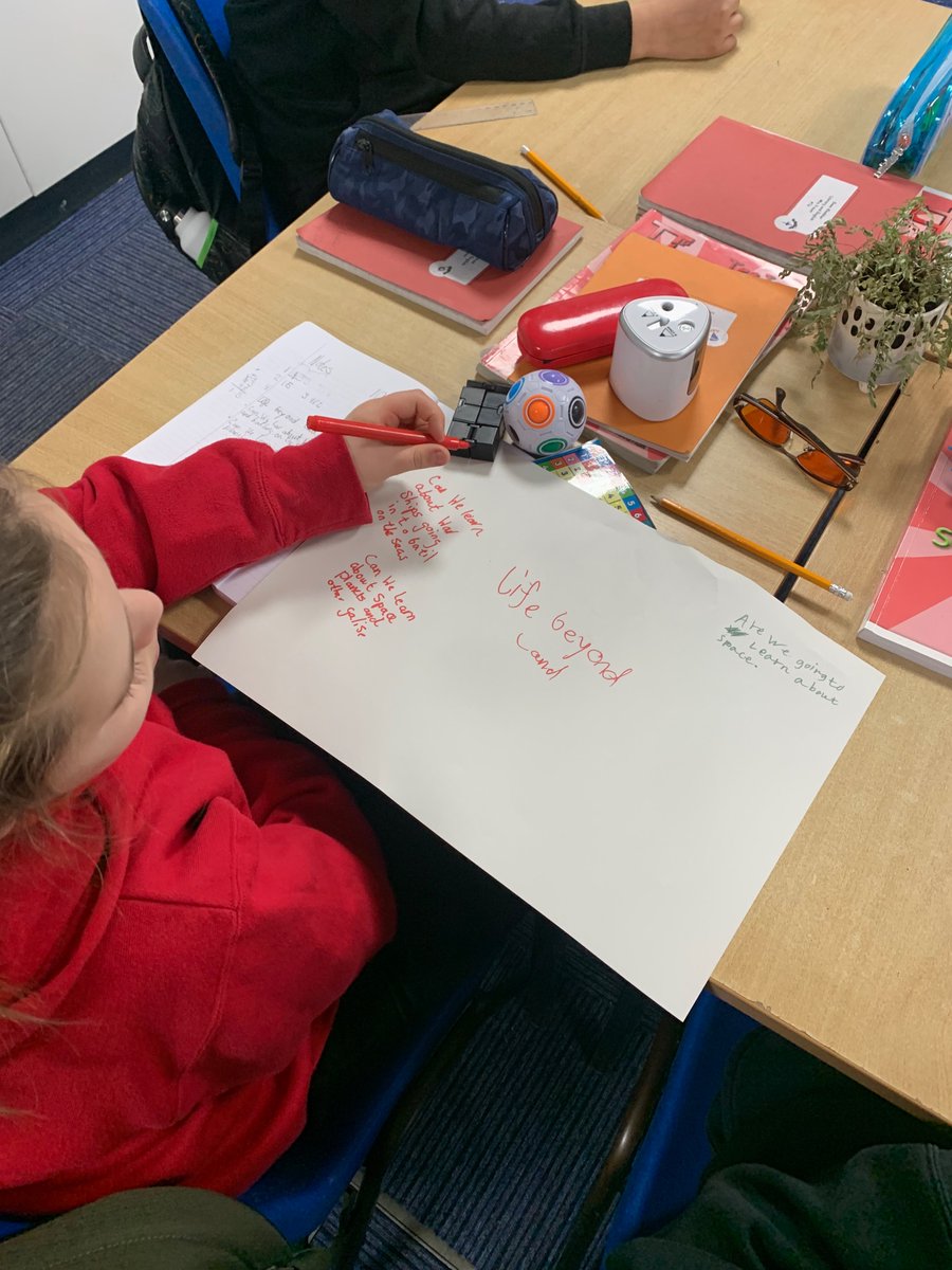 stcadocsprimary's tweet photo. Primary 7D have made a start on our Expedition planning of ‘Life Beyond Land’. We have identified many fantastic open-ended questions already, to direct our exploration. Watch this space! #leadershipoflearning #ownership #DYW https://t.co/CACJxor8Kv