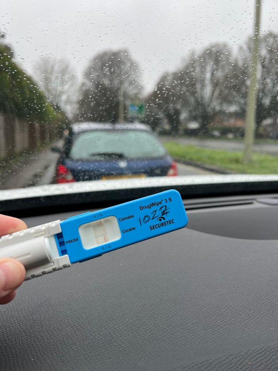 tvprp's tweet photo. XRB11 were patrolling Oxford when they noticed this vehicle driving along Sunderland Avenue with misted windows. Not only was the driver not insured but he also failed a Drug Wipe for cannabis! One male in custody and an uninsured vehicle off the road #p5592 #p7677 #p7405 https://t.co/1pq0ApptvB