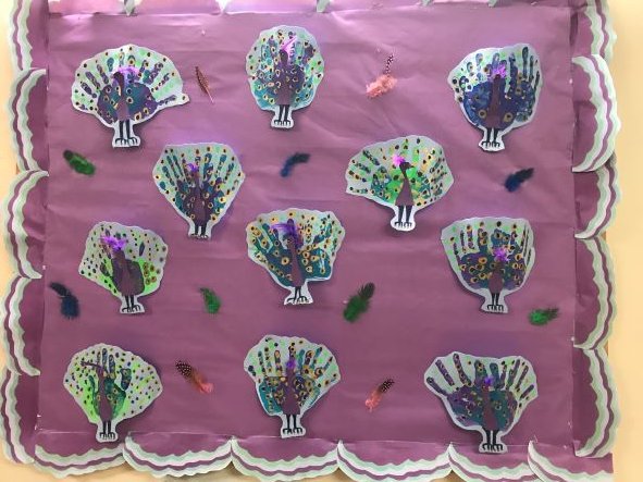 TalkEducationUK's tweet photo. Our researcher had a fabulous visit to @RedcliffeSchool this week! Wonderful to see it in the sunshine and some beautiful artwork on display! Thank you for the warm welcome. @GandLSchool New review coming soon https://t.co/HgU6YQP55w #privateschools #education https://t.co/pYJbuZGo6W