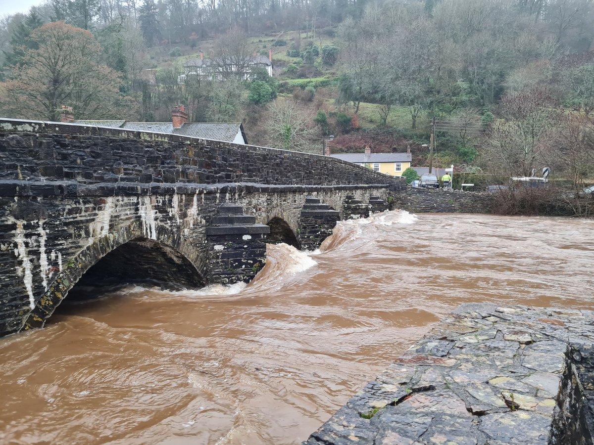 DanJamesENPA's tweet photo. A little moist on #Exmoor today... Learning to hurdle over the #flood barrier into my office! #CommutingViews @bbcweather @ITVCharlieP https://t.co/GDHKs9FEUX