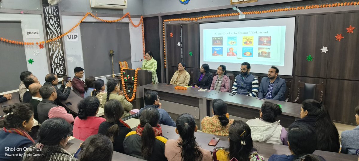 lbs_pg's tweet photo. लाल बहादुर शास्त्री पीजी महाविद्यालय की राष्ट्रीय सेवा योजना द्वारा स्वामी विवेकानन्द जयन्ती (युवा दिवस) के उपलक्ष्य पर कार्यक्रम आयोजित किया गया। 
@lbs_pg @NssRajasthan @YASMinistry @SPBhatnagar4 @drdschahar @NSSRDChandigarh https://t.co/g6mTt50V2f