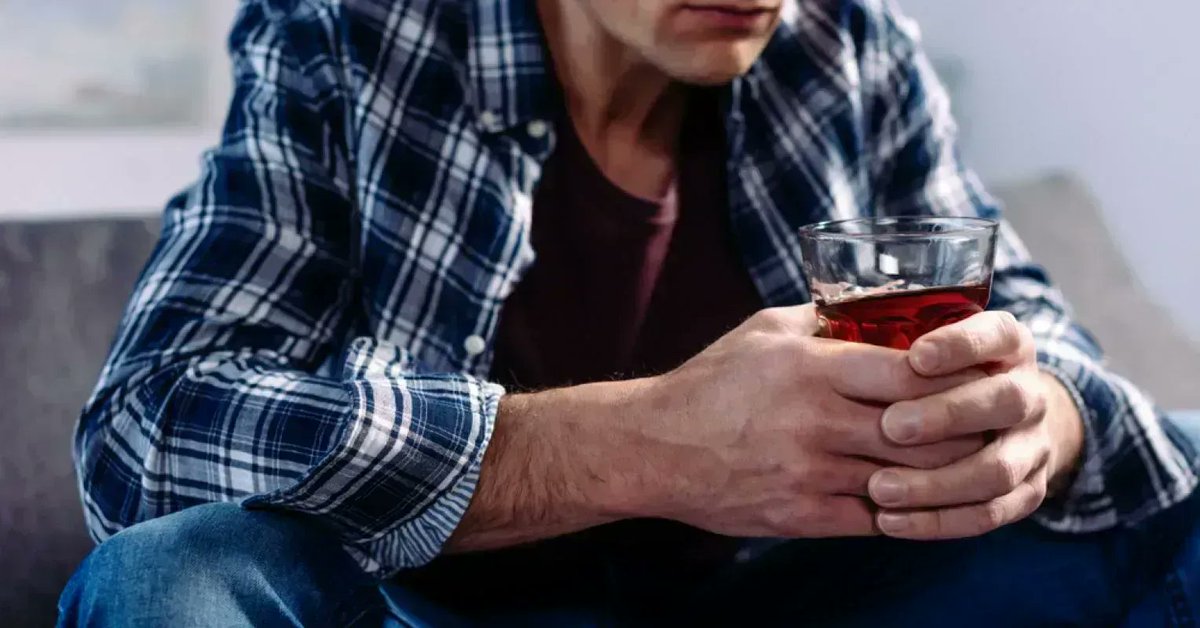 We are vulnerable to anything that makes us feel better. That's how addiction works.  So, if something helps you to avoid painful feelings, it's all too easy for it to become habitual. @PsychToday explains more: buff.ly/3Aj6scA

#alcoholissues #addiction