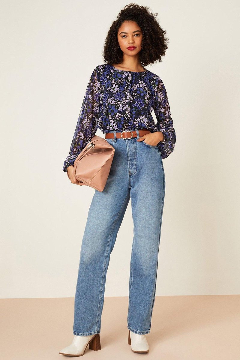 Dorothy_Perkins's tweet photo. Florals? For winter? Groundbreaking! πΈπ
Which would you wear 1, 2, 3 or 4?π
https://t.co/TWSF7kbN92 π β¨
#DPLoves #dorothyperkins #floraldressing #ootd #winteroutfit2022 https://t.co/jIPHDeKNKT