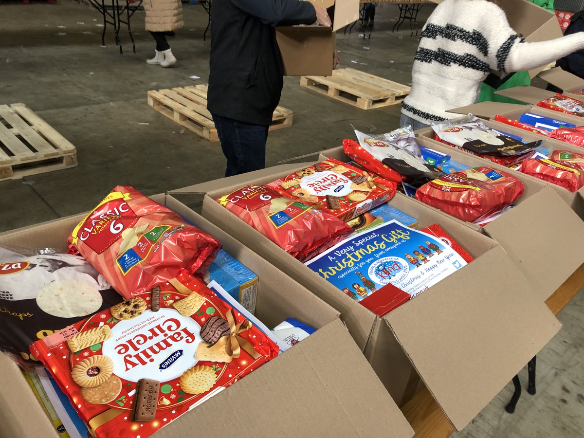 CISI's tweet photo. Thank you to everyone who donated at last year’s FPC22 dinner to @KINDLiverpool. Our colleague, Karen Broom, visited KIND to see how your contribution made a difference over the festive season. Hampers were distributed to children, providing a positive impact on their lives. https://t.co/DgoZcQy305