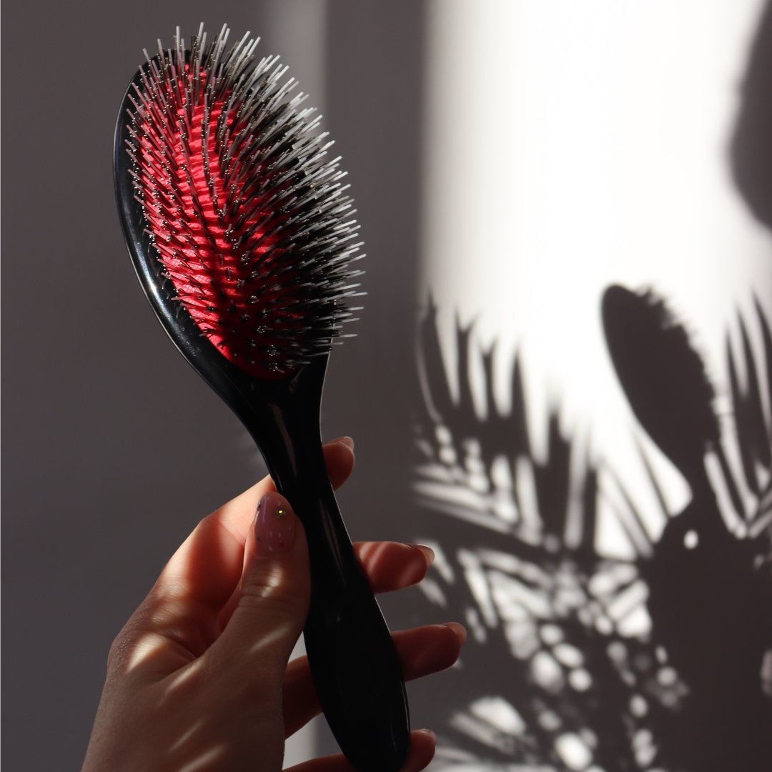 DenmanBrush's tweet photo. happy veganuary💚to celebrate we are giving you the chance to win one of our all new vegan-friendly D81M style &amp; shine!

Simply:
🌱follow us
🌱like &amp; rt 
🌱tell us your first thoughts of our new vegan-friendly collection https://t.co/ZyB0HgxSL7