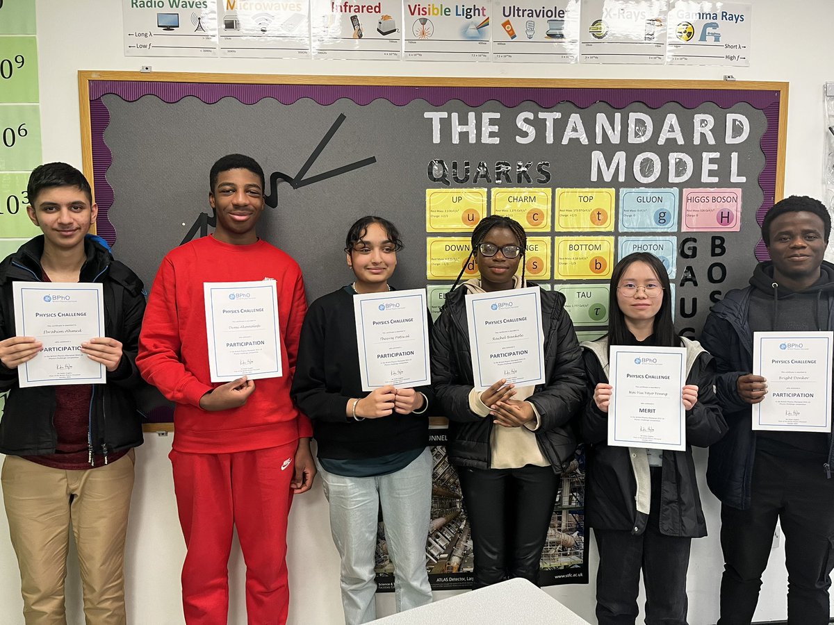 TrinityHighSci's tweet photo. Great news for our A-level physicists who recently competed in the Y13 Physics Olympiad competition! They should all be very proud of their achievements👩‍🔬 👨‍🔬 https://t.co/nFmyDxzaui