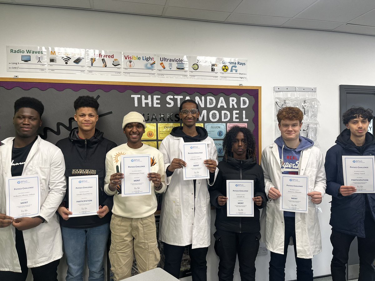 TrinityHighSci's tweet photo. Great news for our A-level physicists who recently competed in the Y13 Physics Olympiad competition! They should all be very proud of their achievements👩‍🔬 👨‍🔬 https://t.co/nFmyDxzaui