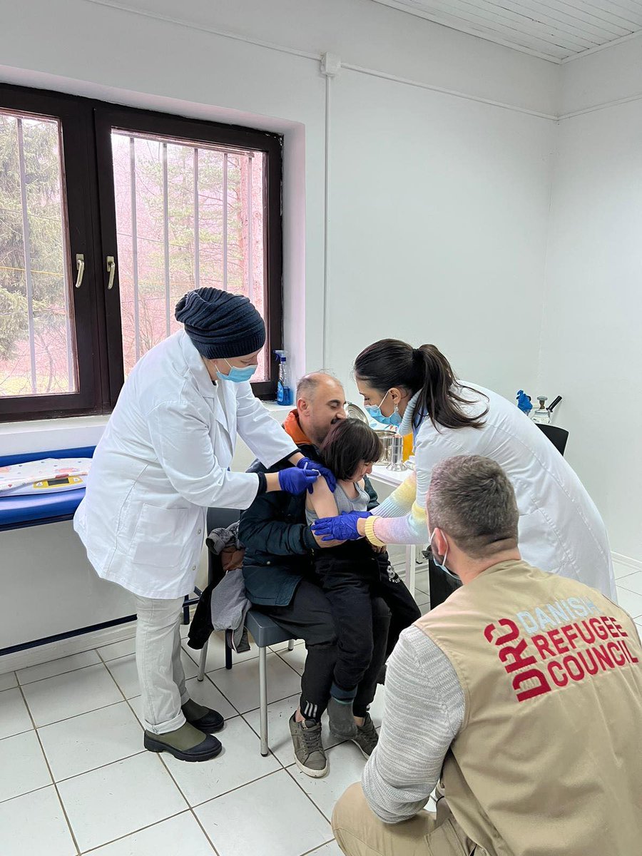 drcbih's tweet photo. #DRC together with the relevant health institutions in 🇧🇦 continues to ensure #immunization for #childrenonthemove in reception centers Borići and Ušivak. https://t.co/02qOaFTXx3