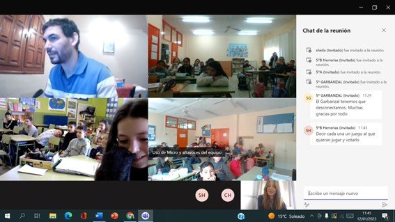 shc_europe's tweet photo. Con el Dr Matías Brigido y MIKO mas de 140 alumnos hacen prácticas en Resolución de conflictos: tomar un respiro, identificar emociones, identificar el problema,  expresar emociones, negociar, ventajas de las ideas y desventajas,  y ejecutar. LOS PROTAGONISTAS son ellos. https://t.co/GuDOuzzqSL