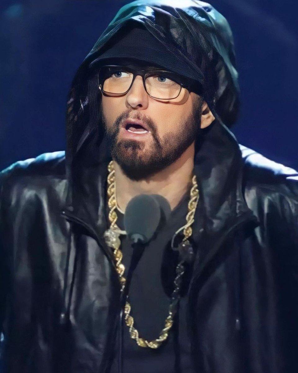 marshrapgod's tweet photo. EMINEM IS NOW OFFICIALLY THE 10TH BEST SELLING MUSIC ARTIST OF ALL TIME.🔥🐐 https://t.co/g8WFWRMT7S
