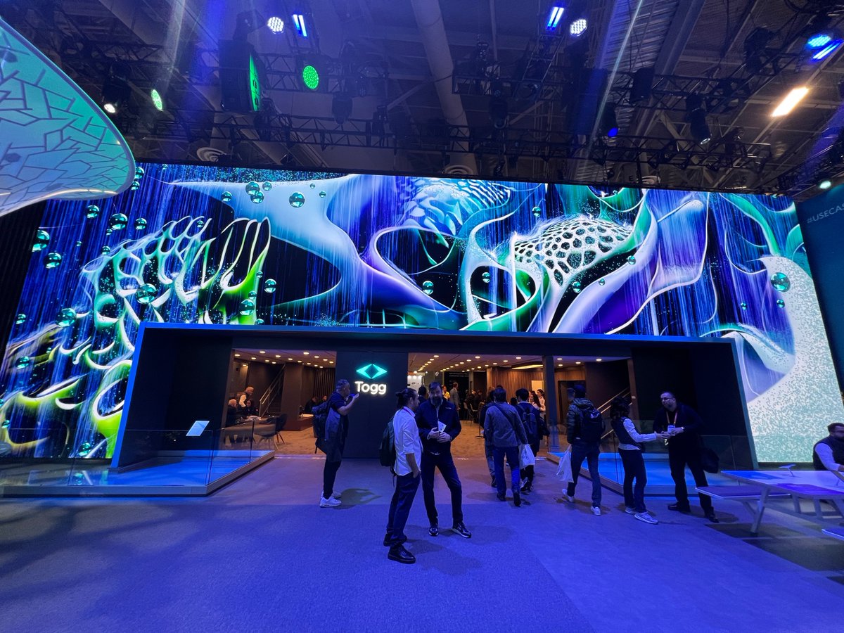 BornImmersive's tweet photo. #ces2023 has wrapped! Incredible automotive innovations from #Aska, #Togg, #Peugeot and more. Plus awesome #HaptX haptics, #Vrgineers wireless #VR headset, #Sony virtual fan plans and a ton of training applications using #XR.
The future's looking very exciting! https://t.co/BArYVAvq4x