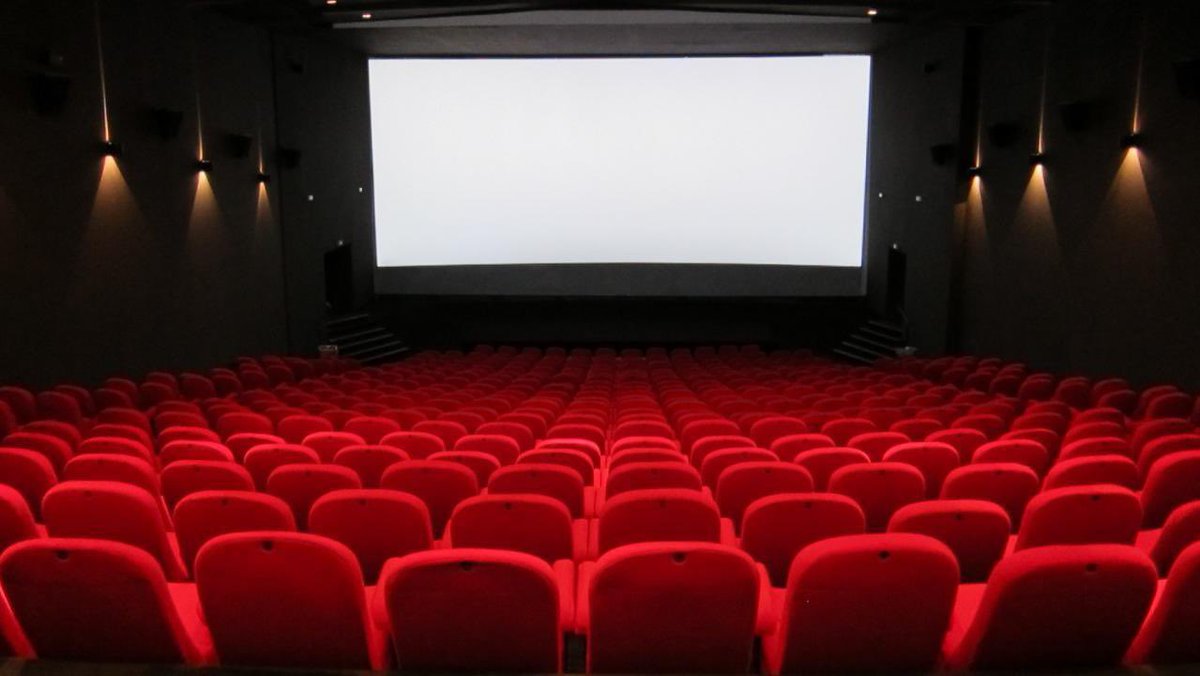 gaak_fr's tweet photo. OFFICIEL : Le film Kaguya-sama sortira les 11 et 14 février 2023 au cinéma en France, histoire de passer une bonne Saint Valentin 💕🍯 ! https://t.co/bMbYwon8Ts