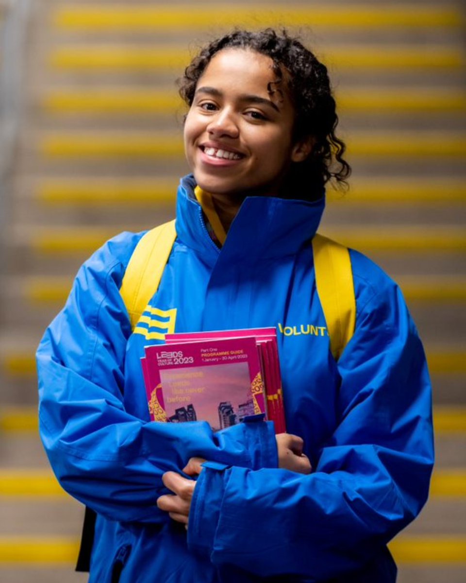 LEEDS_2023's tweet image. Check out our volunteers repping their new blue uniform at #TheAwakening 🙌 

Whether you can give a year, a week, or a day of your time. Become part of the #LEEDS2023 story and sign up to be a volunteer 👉 bit.ly/3bF22oi

#TheCityIsOurStage

📸 JMA Photography
