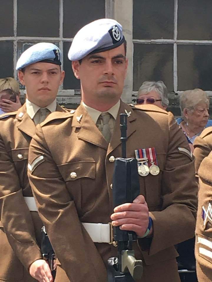 riggamming293's tweet photo. 20 years ago today, I started my career in the British Army, it mad how quickly the time went by, and only four more years to go, and the next chapter in my life begins #dayoneweekone #longtime #NewChapterSoon https://t.co/qzR0Zjx65d