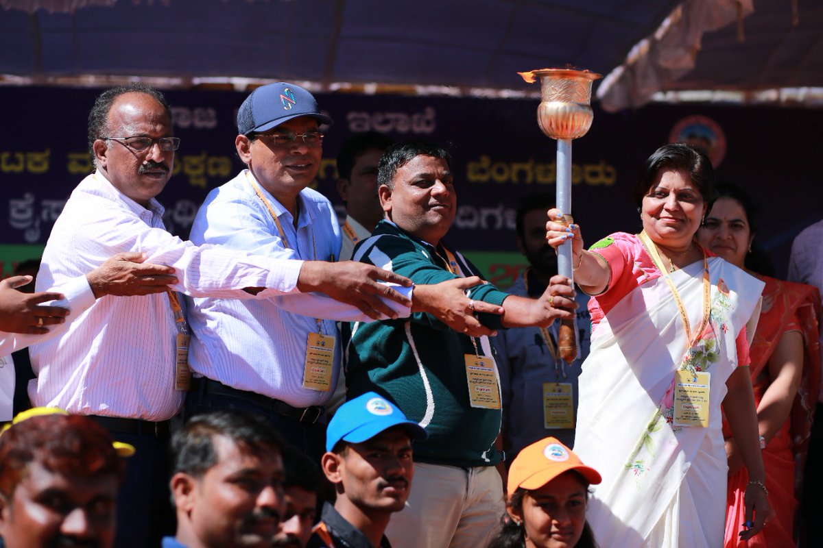 kreisemahithi's tweet image. Inauguration of KREIS State level Sports and Cultural meet 2022-23.

@KotasBJP @CMofKarnataka @BSBommai  @Captain_Mani72 @rameshdesaishri @SWDGok @NageshSS7 @shobhana_88 
#KREIS #statelevel #Sportsandculturalevent
#culture 
#sports