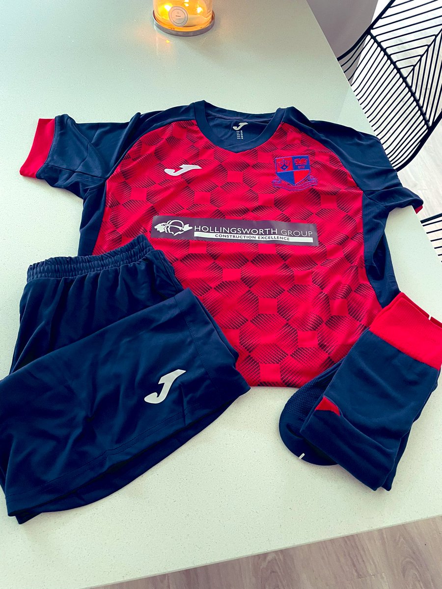 Exiting day… new kit has arrived for our ladies recreational team, how amazing do they look? 😍

Biggest ‘thank you’ to our new sponsors <a href="/Hollingsworth99/">Hollingsworth Group</a> and <a href="/BkbSelfStorage/">Bkb Self Storage</a> (BKB kindly sponsors our U13 girls too) 🙌🏻 ⚽️