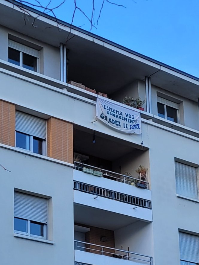 cq7deniers's tweet photo. Forte mobilisation des habitants des #7deniers #Toulouse pour faire respecter
🌲L'environnement et la préservation des arbres #Cèdre
⚖️ Le droit et le permis de construire qui prévoit le maintien des arbres
➕de 17.000 signataires de la #Pétition
https://t.co/mlh0h0GjL0 https://t.co/mqisAns4iF