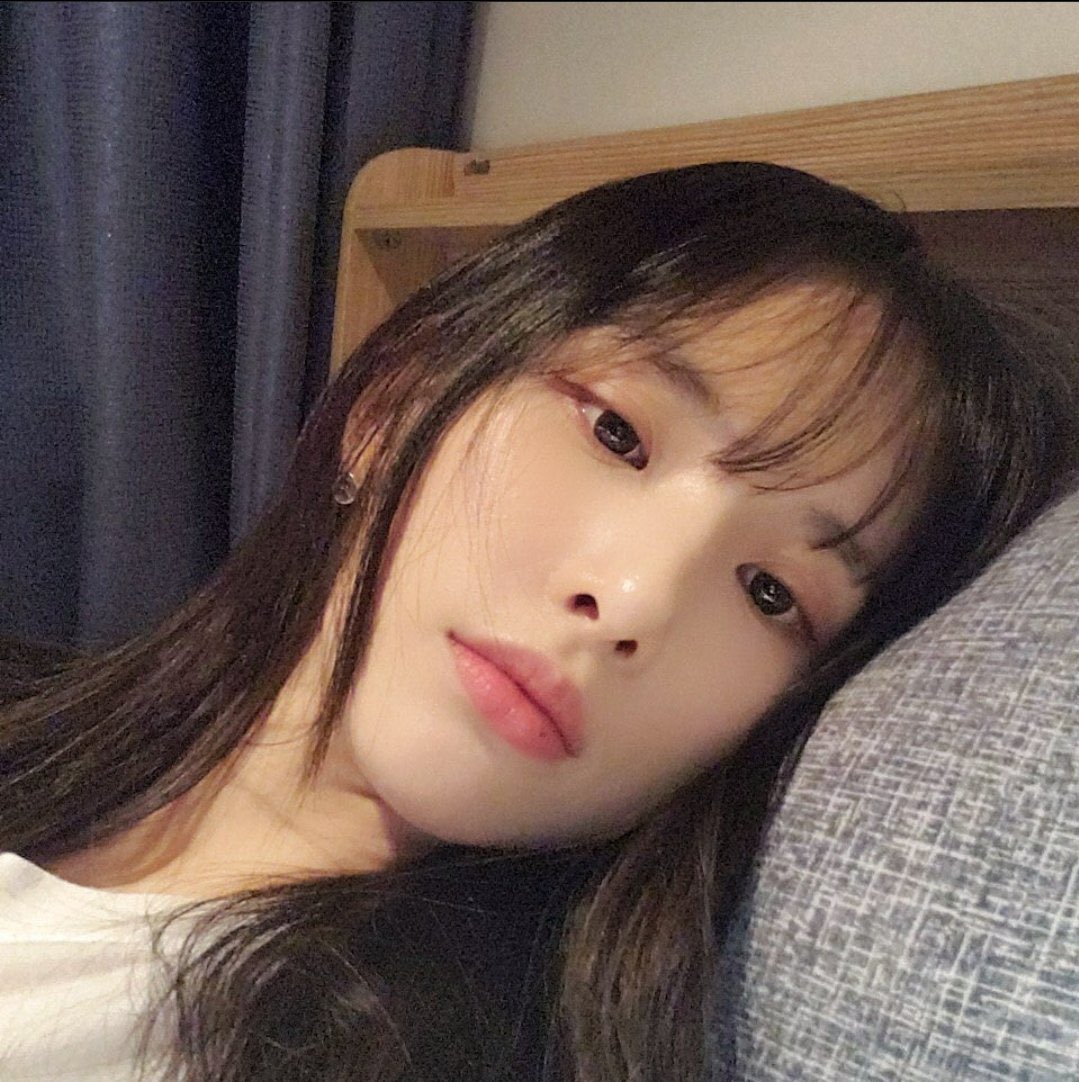 Lotto_819's tweet photo. 우주소녀 침대에서 셀카 찍는 행위…
고소할 거임 진짜 최악… 우우우우우👎👎
하지만 계속 되길. https://t.co/DXJzjP17ML