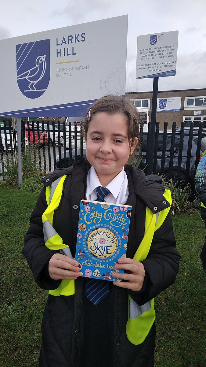 carletonparksch's tweet photo. @LizBooth1983 She found one! https://t.co/WhsicLnMNZ
