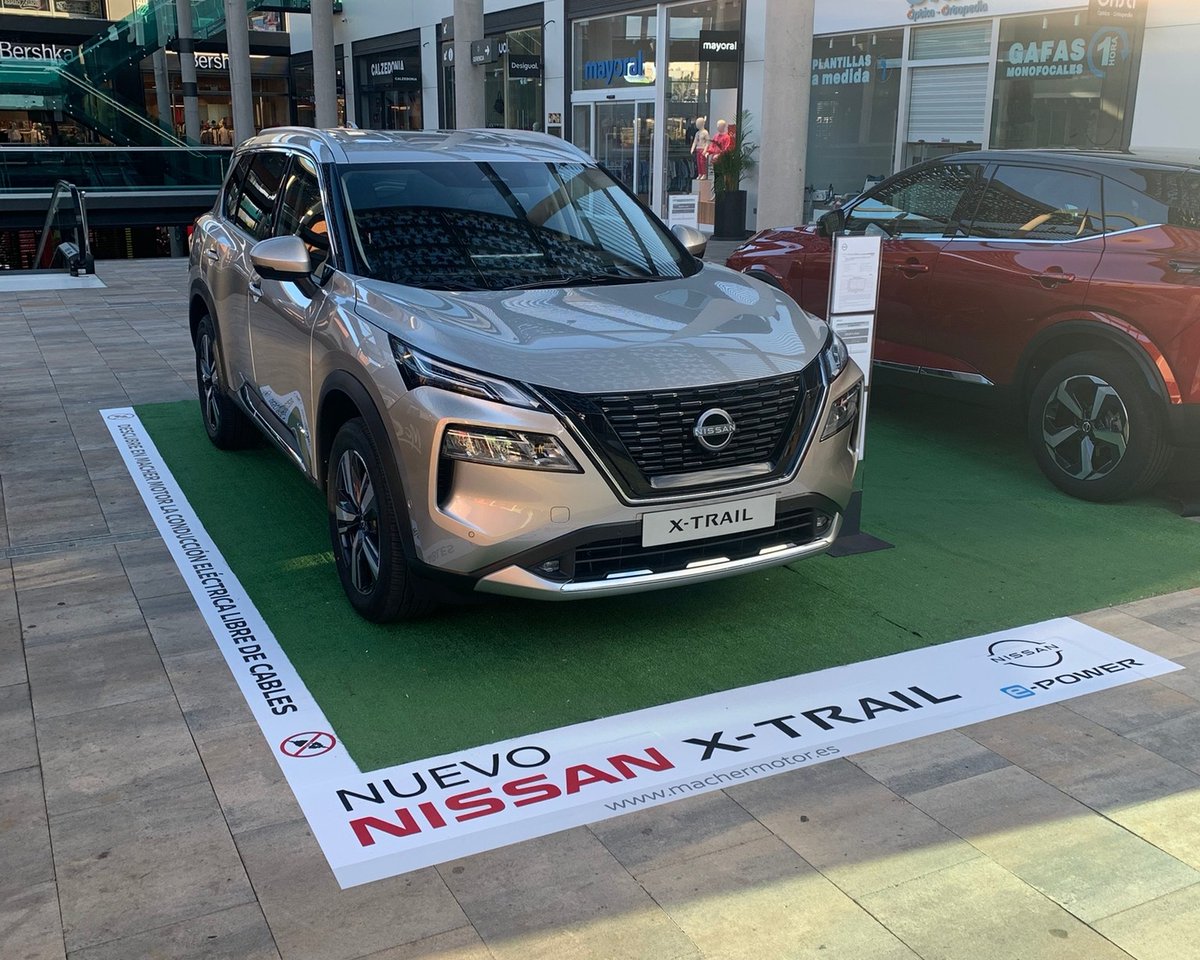 MacherMotor's tweet photo. ⭐ Ven al centro comercial Open Mall de Arrecife a conocer el Nuevo Qashqai y el Nuevo X-Trail con la exclusiva tecnología E-POWER, con la cual disfrutaremos de la conducción 100% eléctrica libre de enchufes mediante la recarga de la batería con su segundo motor de combustión. https://t.co/HCta6wwmx4
