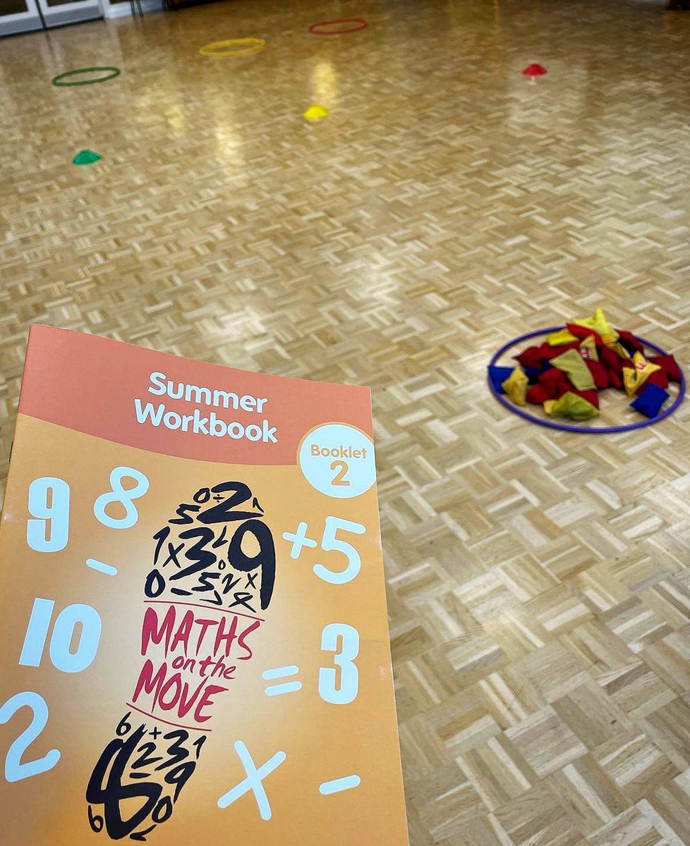 RBGym_Sam's tweet image. Year 2 had a great morning in Maths on the Move playing lots of target games to help them &apos;compare and order lengths&apos;. Pupils were confidently using key terminology when explaining their answers. Great work Year 2! 👏🏻 #MOTM #ActiveLessons #MathsChat #PE