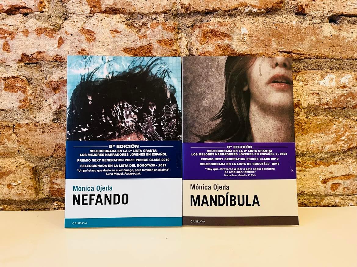 EdCandaya's tweet photo. Acaban de llegar al local de Candaya, las reimpresiones de 2 libros imprescindibles de @MonaOjedaF: La 5ª edición de #Nefando y la 8ª de #Mandíbula. No te las pierdas. Como Marta Sanz dijo en @babelia_elpais: "Hay que atreverse a leer a esta sabia escritora de ambición telúrica". https://t.co/wGjnl1hoxy