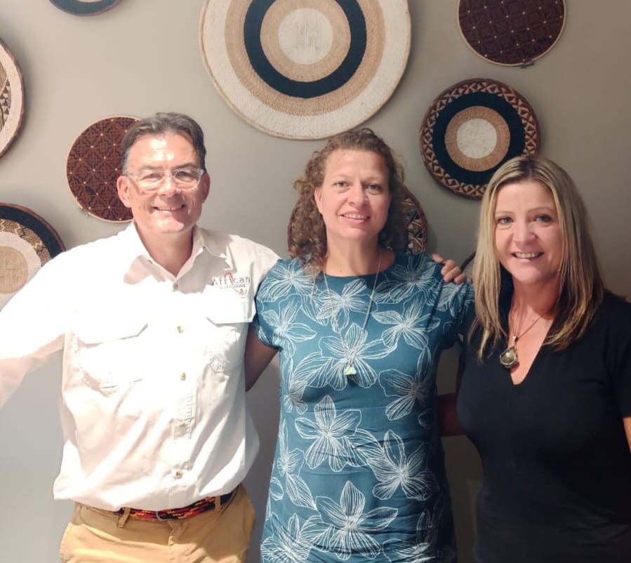 TourvestDM's tweet photo. Always a treat having the team from African Bush Camps visit us at the office. π
A BIG thank you to Tania and Karl for the visit. Was great spending time with you!
#Tourism #Africa #SafariExperiences #BushCamps https://t.co/mZdYj3cc8d
