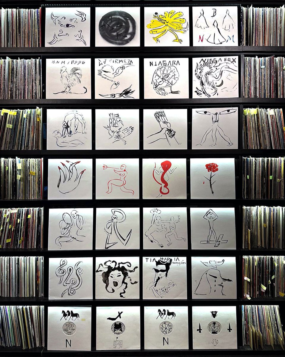 2manydjsTour's tweet photo. Having our own exhibition of Márcio Matos sleeve art ahead of our return to @luxfragil, Lisbon this Friday. @AsaMoto101 are playing too btw. So come!
#DEEWEE #vinyl #library #MárcioMatos
Most of these records from @Príncipe thank you! https://t.co/yKGIjl6iOV