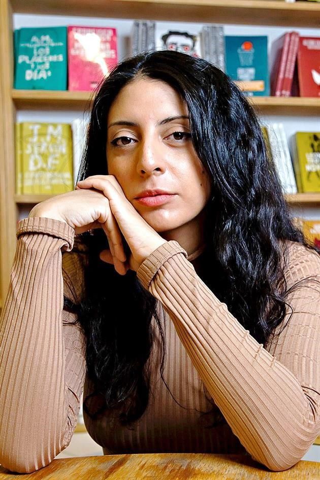 EdCandaya's tweet photo. Acaban de llegar al local de Candaya, las reimpresiones de 2 libros imprescindibles de @MonaOjedaF: La 5ª edición de #Nefando y la 8ª de #Mandíbula. No te las pierdas. Como Marta Sanz dijo en @babelia_elpais: "Hay que atreverse a leer a esta sabia escritora de ambición telúrica". https://t.co/wGjnl1hoxy
