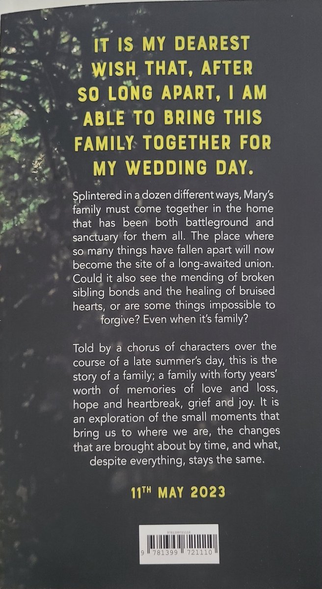 #ThisFamily by @KateSawyer is EXACTLY the sort of book I ADORE. 4 generations of tangled relationships written with great emotional maturity. Her 1st book #TheStranding was BEAUTIFUL & this is a huge step-up. Intriguing, gripping, moving this deserves to be HUGE
#MarianRecommends