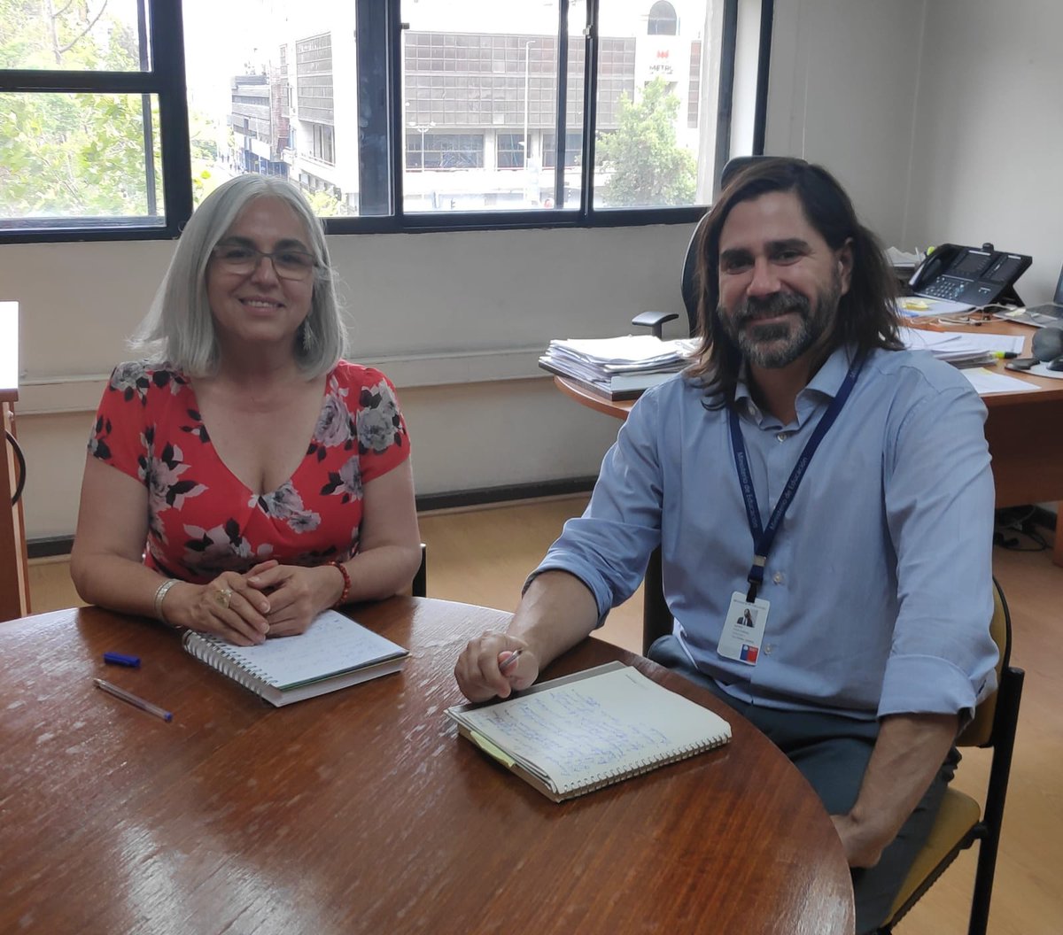 Educbiobio's tweet photo. 📌En el marco de realizar gestiones para mejorar la Educación 📚 en la región del #Biobío, se reunió, @Educbiobio, Elizabeth Chávez, con la nueva Jefa de División de Educación General, Andrea Osorio y otras autoridades del @Mineduc 🏛 https://t.co/7ScRW2eXsl