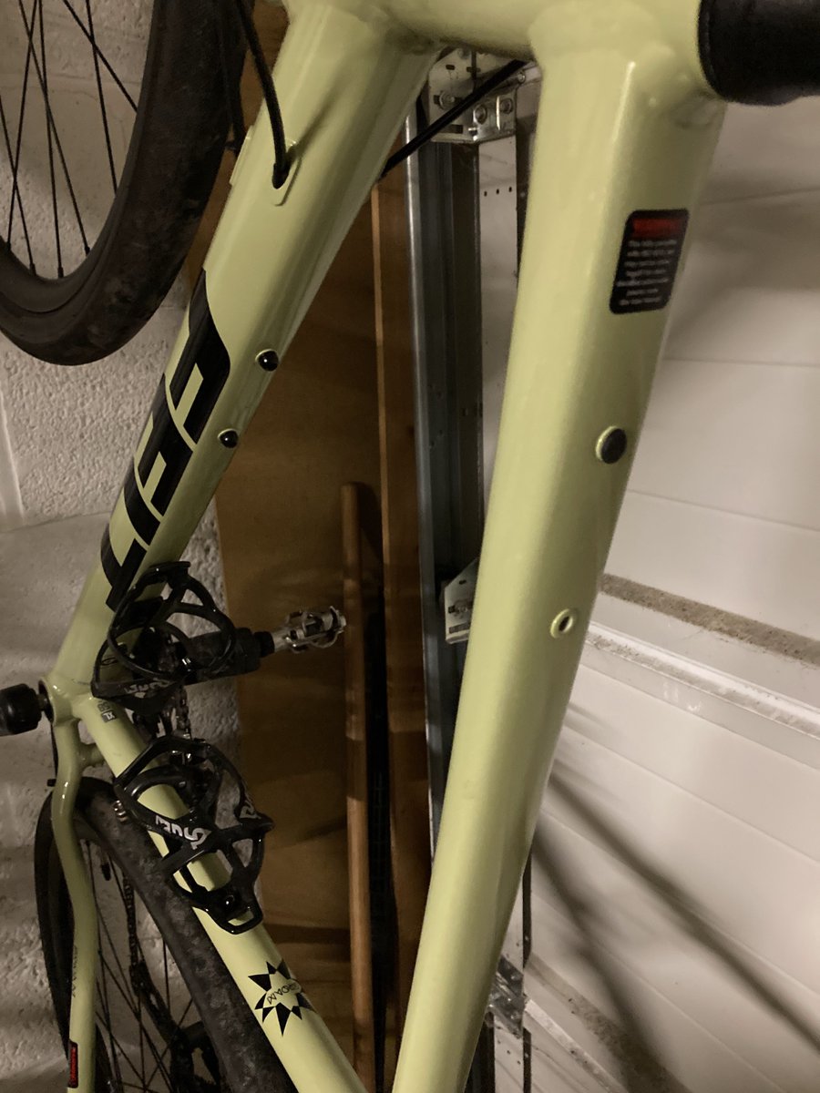 Hey <a href="/FeltBicycles/">Felt Bicycles</a> Can you help me in the UK please? Lost one of the black rubber 'bungs' off my frame! Don't want water getting in! Love my #gravelbike :)
